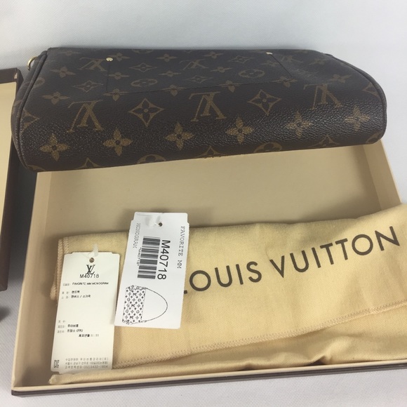 🌸TRENDY🌸FAVORITE LOUIS VUITTON CROSSBODY - Picture 15 of 16